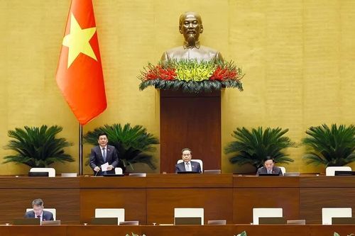 Ngày 23/10, Quốc hội tiếp tục thảo luận về các dự án luật liên quan đến lĩnh vực kinh tế