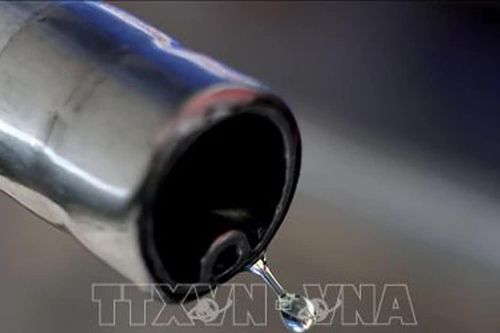 Giá dầu châu Á tăng hơn 1% do lo ngại gián đoạn nguồn cung