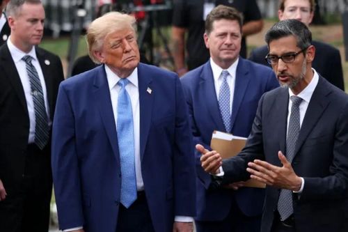 Trump đề nghị Google đổi tên Đại Tây Dương 'Đại dương Trump', CEO Google đáp lại ra sao?