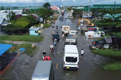Bài toán chống ngập và di dời dân cư ven sông tại Cà Mau
