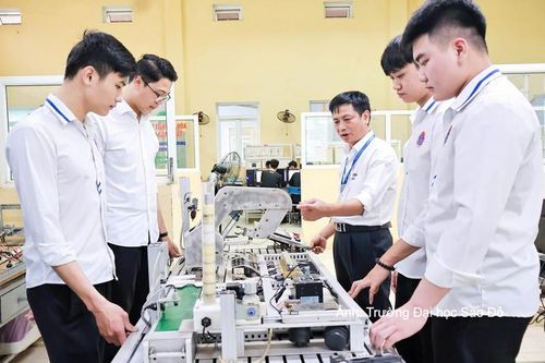 Thúc đẩy gắn kết đào tạo, nghiên cứu với nhu cầu của doanh nghiệp