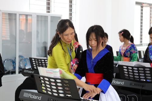 Hướng đến phát triển toàn diện phẩm chất năng lực học sinh