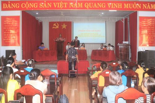 Tuyên truyền pháp luật cho phụ nữ qua phiên tòa giả định