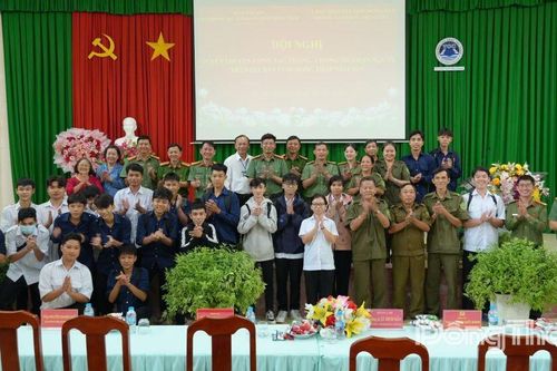 Gần 1.100 người tham dự tuyên truyền pháp luật phòng, chống mua bán người