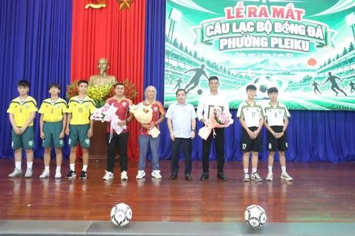 Ra mắt Câu lạc bộ Bóng đá phường Pleiku