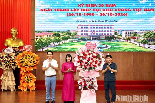 Kỷ niệm Ngày thành lập Hiệp hội Điều dưỡng Việt Nam và Hội thảo về “Đổi mới đào tạo tiền lâm sàng điều dưỡng trong kỷ nguyên số và trí tuệ nhân tạo”