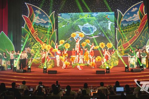 Thái Nguyên: Sôi nổi Liên hoan 'Tiếng hát đại đoàn kết' khu vực II