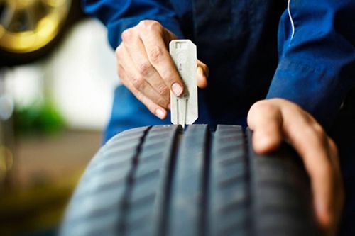 7 quy tắc giúp ô tô sẵn sàng ứng phó tình huống khẩn cấp