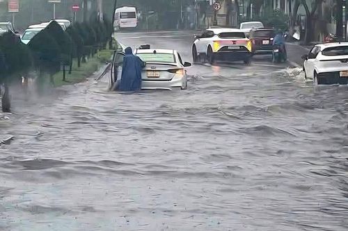 Đường du lịch ven biển nối Hội An cứ mưa là ngập, Sở Xây dựng Đà Nẵng nói gì?