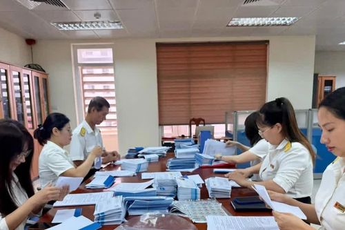 Doanh nghiệp 'chết lâm sàng' chần chừ khai tử, ngóng chờ chính sách