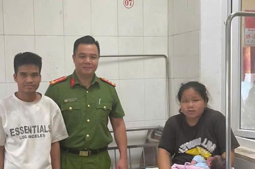 Đại úy công an hỗ trợ sản phụ sinh con trên đường đến cơ sở y tế