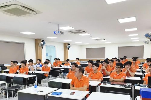 63 sinh viên Trường Đại học Lạc Hồng tham gia cuộc thi ý tưởng Robocon 2027