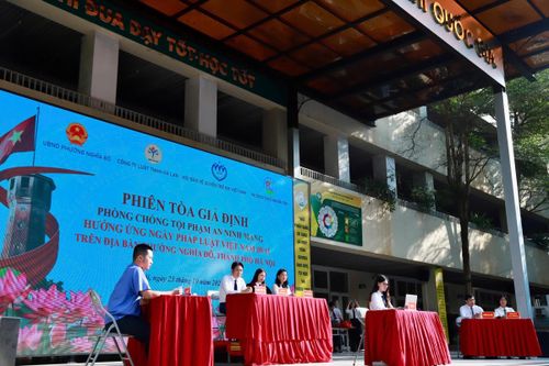 Phiên tòa giả định cho hơn 3000 học sinh tại Hà Nội: Xây dựng 'màng lọc' an toàn cho trẻ em trong thế giới số