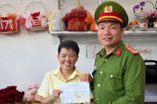 Công an xác minh khoản tiền 350 triệu đồng chuyển vào tài khoản của chị Nguyễn Thị Châu với nội dung 'Chuyển tiền'