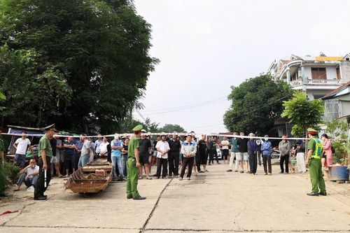 Vụ hai mẹ con nghi nhảy cầu Vĩnh Phú: Tìm thấy thi thể bé trai