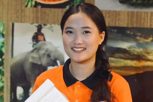 Hành trình đưa luật về bản của cô gái H'Mông