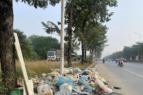 Phường Kiến Hưng: Rác thải tràn lan gây ô nhiễm môi trường