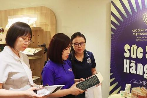 Hơn 60 đặc sản Gia Lai, Quảng Ngãi lên kệ tại phố Tràng Tiền