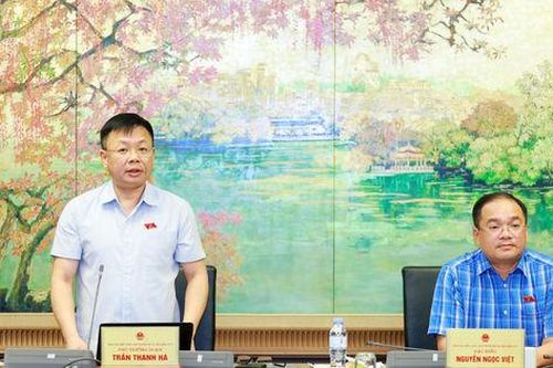 Đại biểu Quốc hội đề nghị cân nhắc chính sách miễn thuế với suất ăn