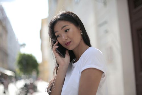 Khóa học dành cho người hướng nội, sợ gọi điện thoại