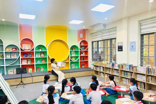 Từ tôn vinh văn hóa đến kiến tạo môi trường văn hóa