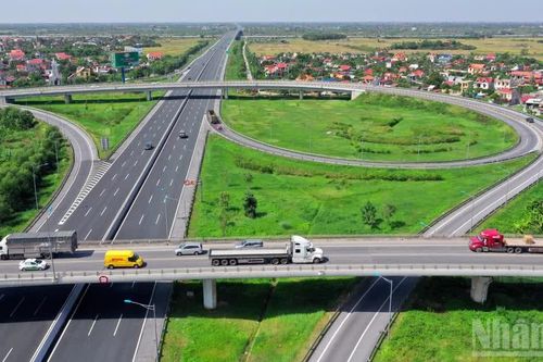 Cung đường mở cánh cửa đầu tư