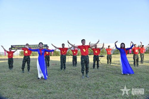 Sư đoàn 324: Thiết thực, chương trình 'Tiếng hát thao trường- lập công quyết thắng'