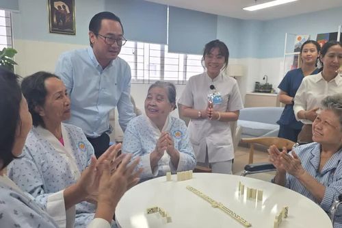 Đổi mới chăm sóc, phát huy nguồn lực người cao tuổi: Điểm tựa tại cộng đồng