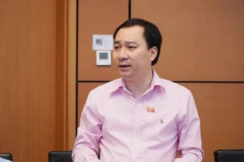Đại biểu Vũ Văn Tiến: Khơi thông phát triển kinh tế biển, kiểm soát rủi ro