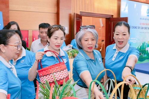Phụ nữ bảo vệ môi trường từ mỗi căn bếp