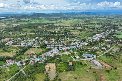 Chị gái không ký giấy chia thừa kế, em trai vẫn được sang tên 4 thửa đất