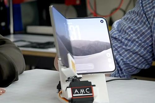 Bản lề iPhone Duo ra sao sau thử nghiệm 32.640 lần gập mở liên tục?