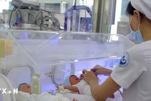 Sinh con ngoài 40 tuổi - y học phát triển nhưng khó vượt qua giới hạn sinh học