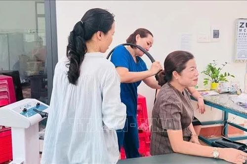 Tạo dựng mạng lưới an sinh xã hội vững chắc từ y tế cơ sở