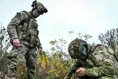Mạng Starlink của Ukraine chuyển biến bất ngờ, tốc độ tăng gần gấp ba