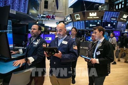 Nỗi lo chi phí AI phủ bóng lên Phố Wall trước tuần lễ quan trọng