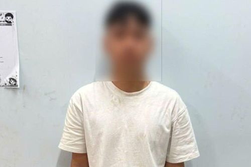 Con trai báo bị kẻ lạ mặt cướp điện thoại khiến bố mẹ sợ hãi, báo Công an liền lộ ra sự thật bất ngờ
