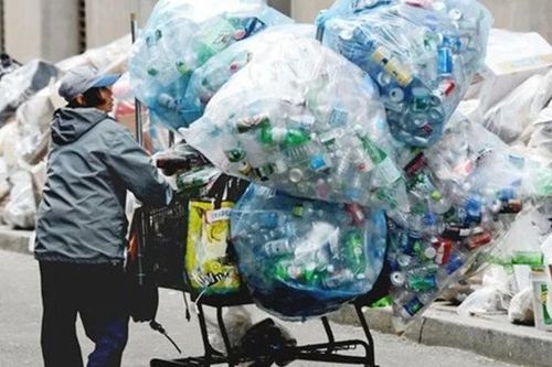 Bài toán EPR: Mở đúng 'cánh cửa' để 'phụ nữ ve chai' không bị bỏ lại phía sau