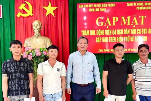 Phường Mũi Né gặp mặt, động viên 4 ngư dân gặp nạn trên biển