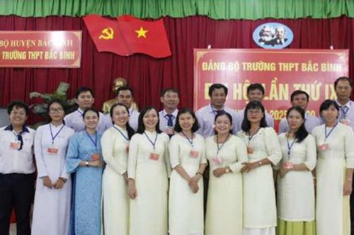 Chi bộ Khối Tự nhiên 1 đẩy mạnh công tác xây dựng Đảng trong trường học - Nhiệm vụ then chốt, yếu tố quyết định chất lượng giáo dục