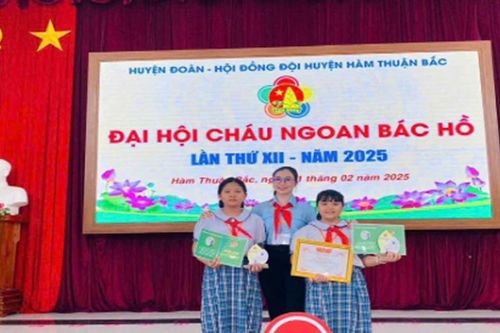 Ươm mầm lý tưởng dưới sắc đỏ khăn quàng
