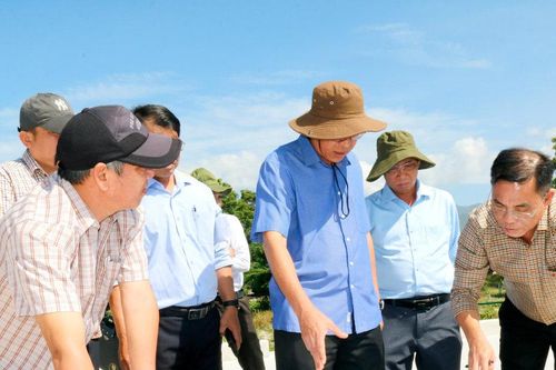 Gỡ nút thắt mặt bằng, đẩy nhanh tiến độ kè Vĩnh Tiến