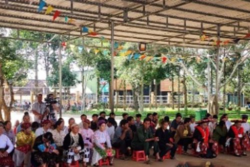 Phát huy hiệu quả mô hình 'dân vận khéo' gắn với nhân rộng điển hình học tập và làm theo Bác - giải pháp 'lấy cái đẹp dẹp cái xấu' góp phần bảo vệ nền tảng tư tưởng của Đảng trong tình hình mới