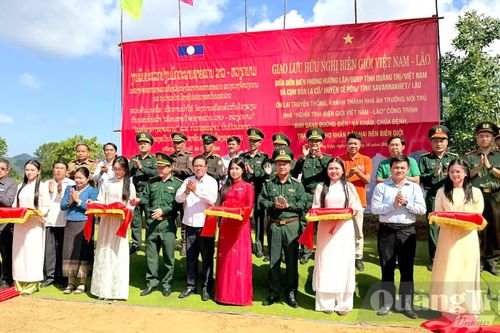 Giao lưu đối ngoại Nhân dân hai bên biên giới Việt Nam-Lào