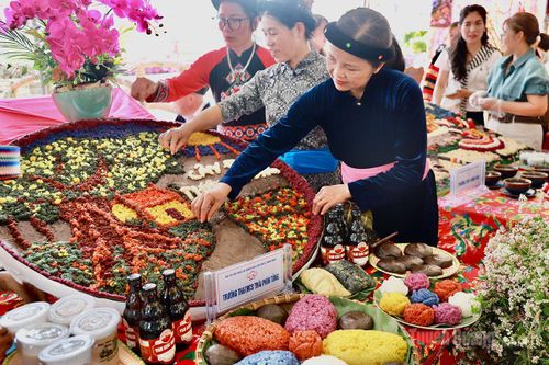 Hội thi làm bánh truyền thống xã Đồng Văn lần thứ II