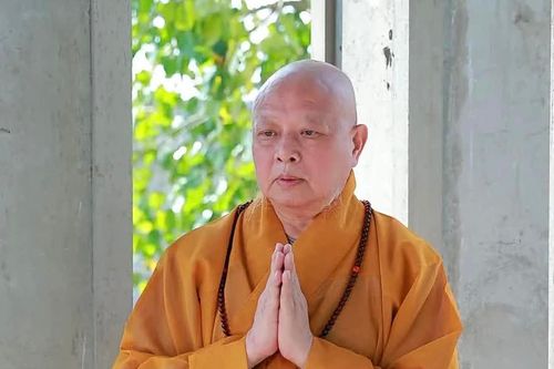 Live [TRỰC TUYẾN] Hòa thượng Thích Lệ Trang thuyết giảng: 'Thực hành diệt trừ phiền giận'