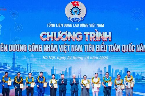 Phó Chủ tịch Thường trực Quốc hội Đỗ Văn Chiến dự Lễ Tuyên dương Công nhân Việt Nam tiêu biểu năm 2026