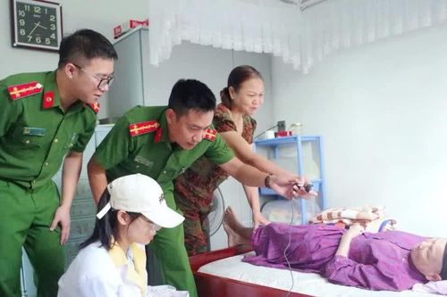 Công an Hà Tĩnh đẩy nhanh hoàn thiện dữ liệu ADN thân nhân liệt sĩ
