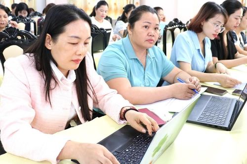Hội Khuyến học Lạng Sơn đẩy mạnh chuyển đổi số gắn triển khai 5 mô hình học tập