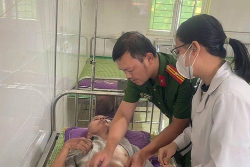 Tìm thấy cụ ông 75 tuổi đi lạc từ Quảng Trị ra Hà Tĩnh